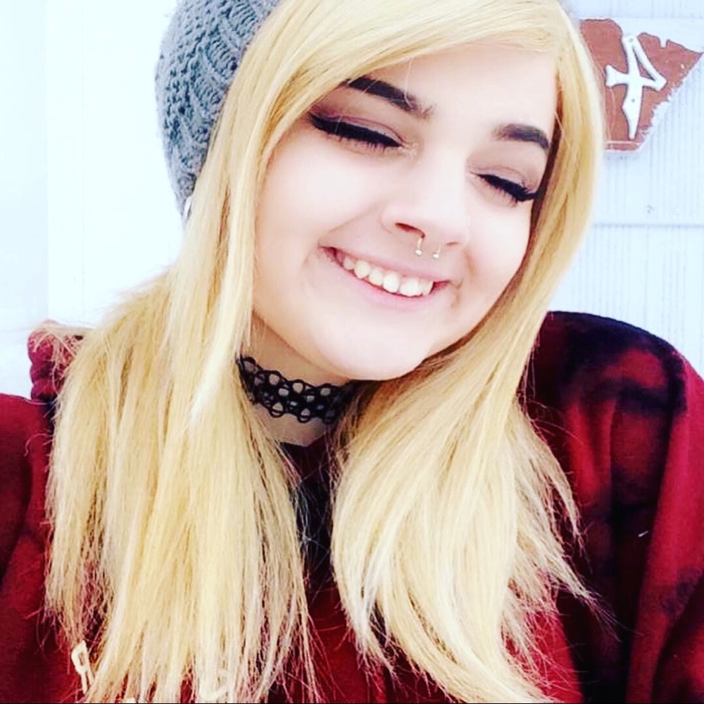 Blonde wig